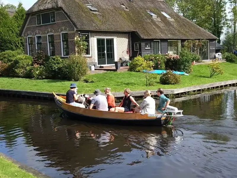 Punter di legno Giethoorn di lusso